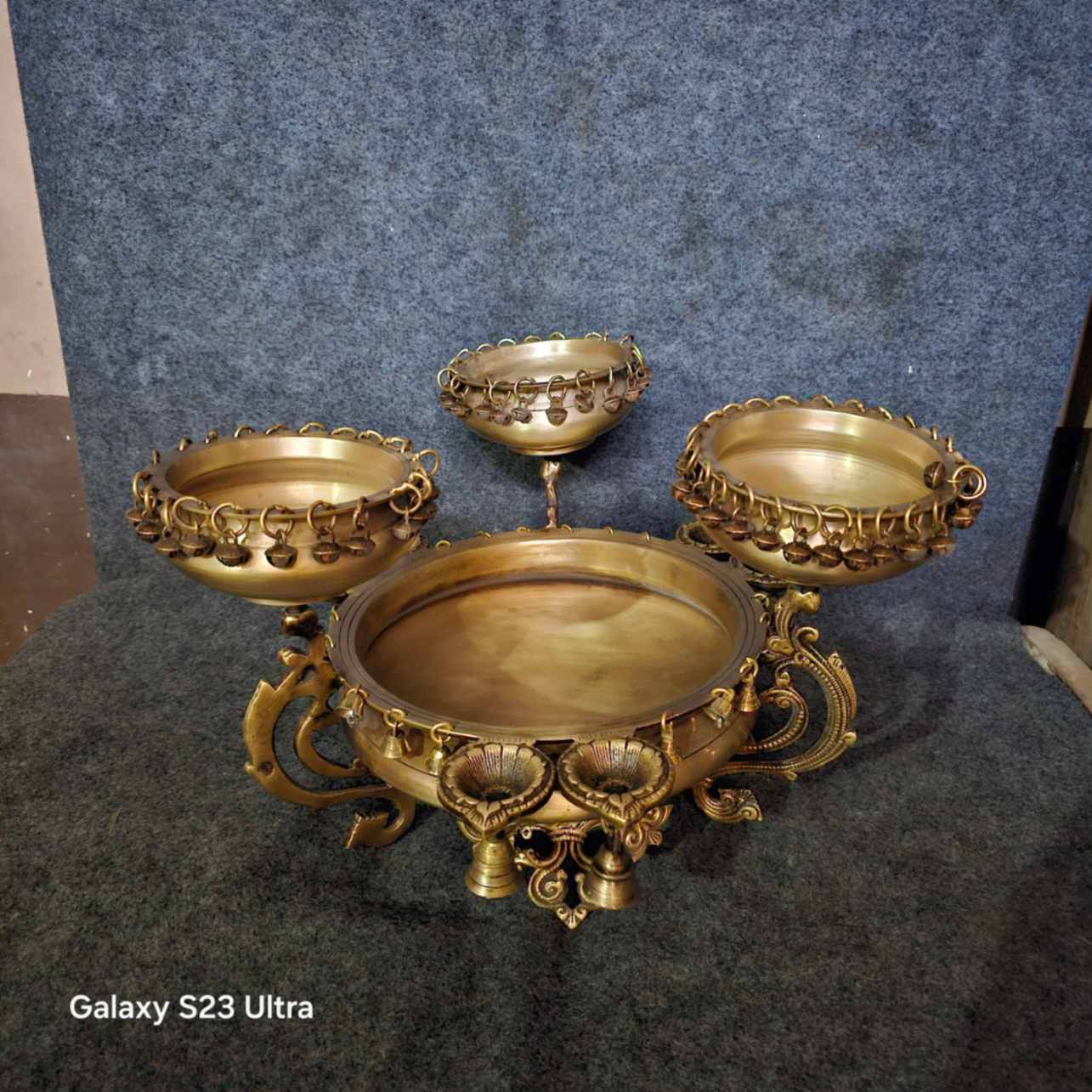 Brass Three Stape Urli 13kg , 11''*17''