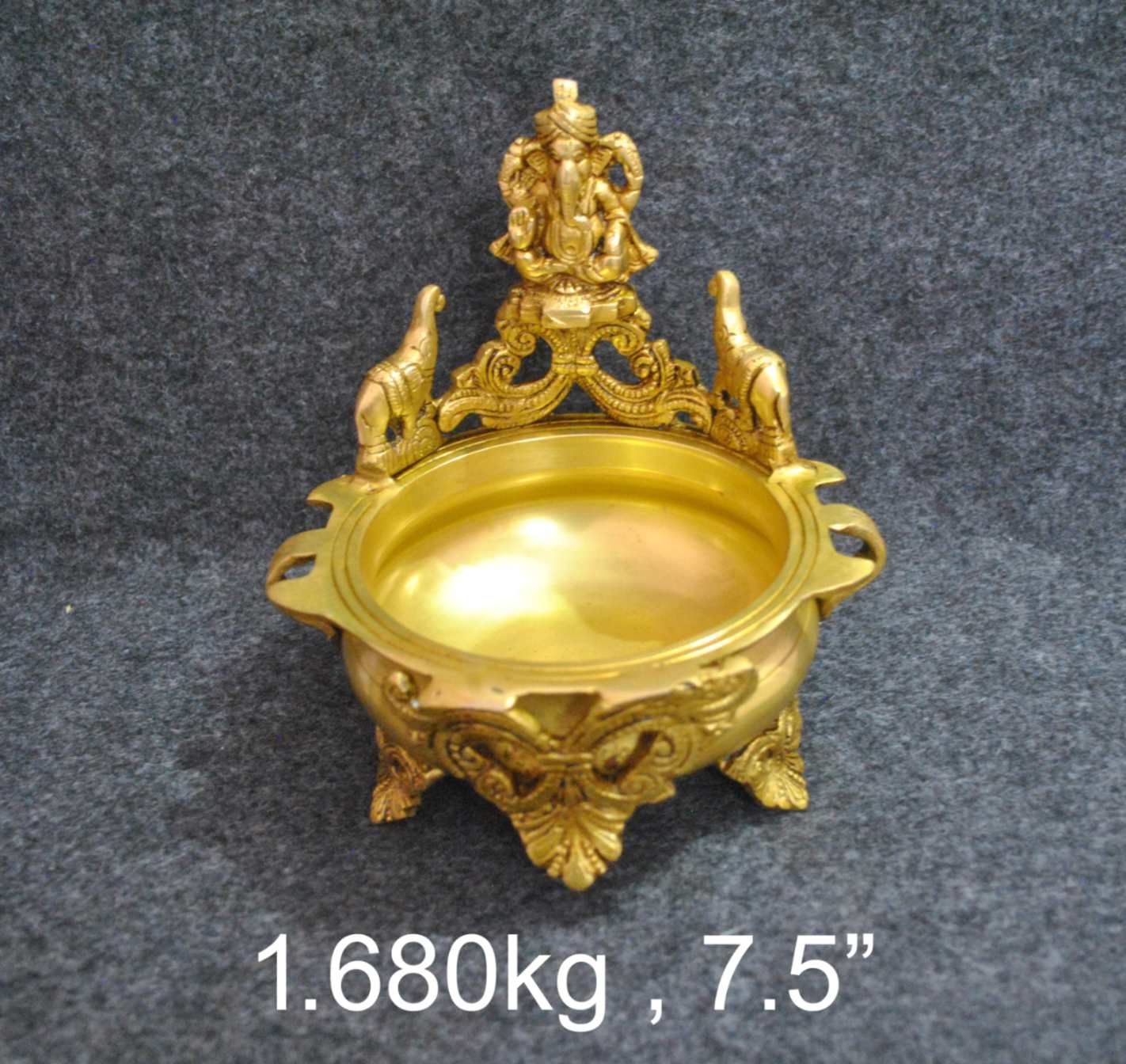 Brass Gaj Ganesha Urli. 1.7kg, 7.5''