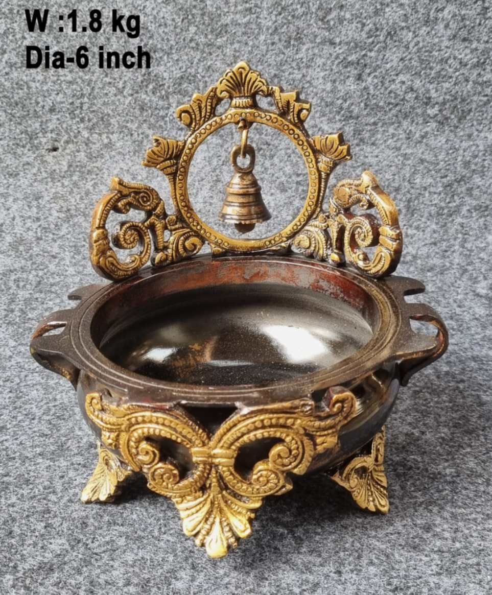 Brass Bell Urli. 1.8 kg, 6''